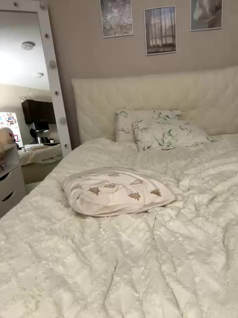 Katti_Focus Adult Chat December 30, 2025