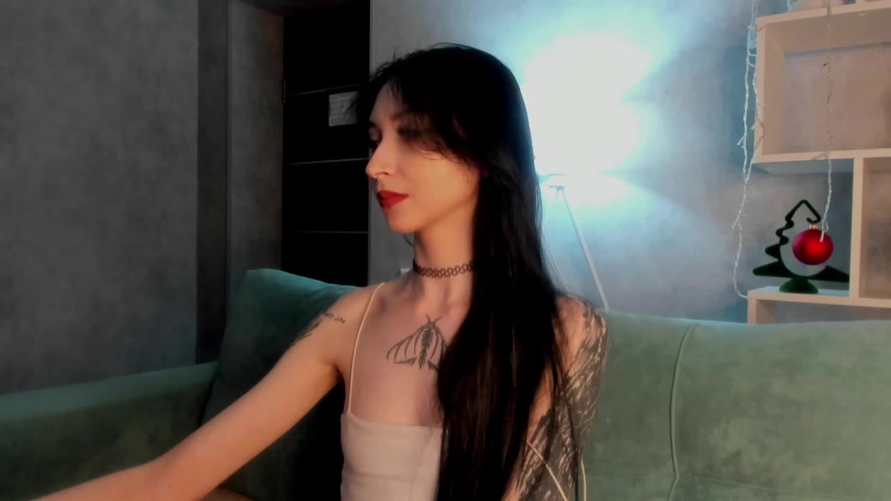 Ellen-Hops Adult Chat December 30, 2025