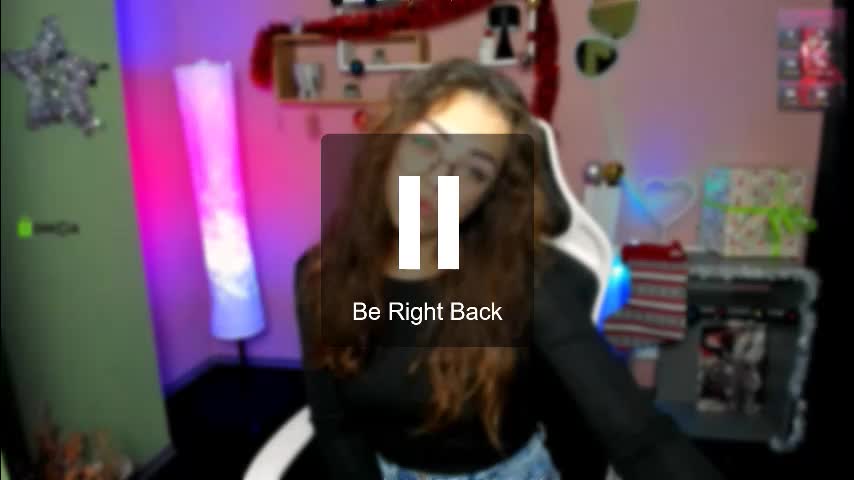 kiki_swan Adult Chat December 30, 2025