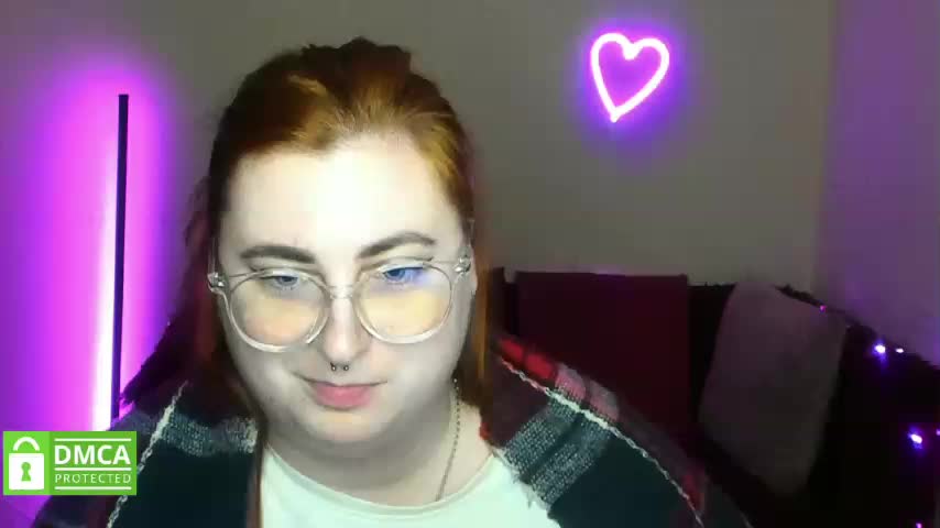 Aliciaredluv Adult Chat December 30, 2025