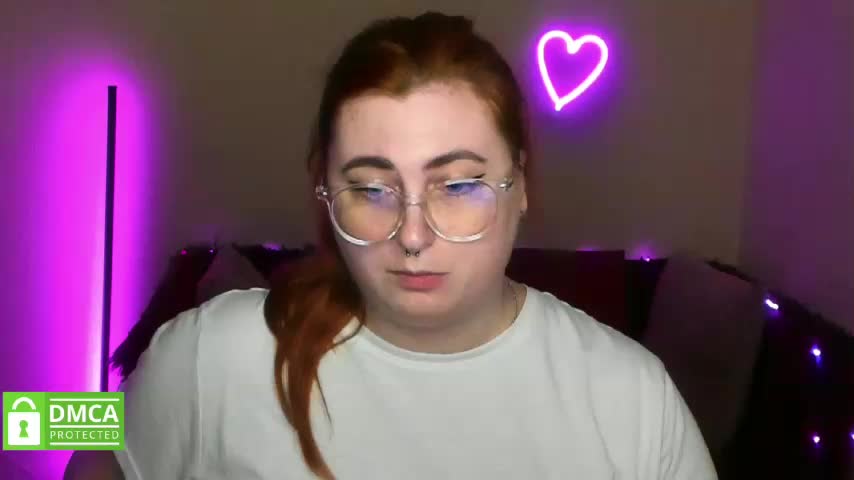 Aliciaredluv Adult Chat December 30, 2025