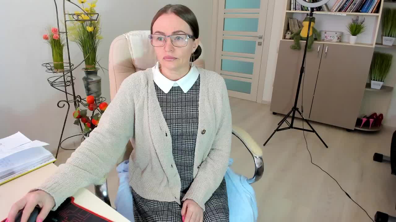 -Michelle- Adult Chat December 30, 2025