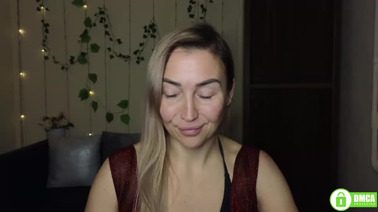 Jullyblondkiss Adult Chat December 30, 2025