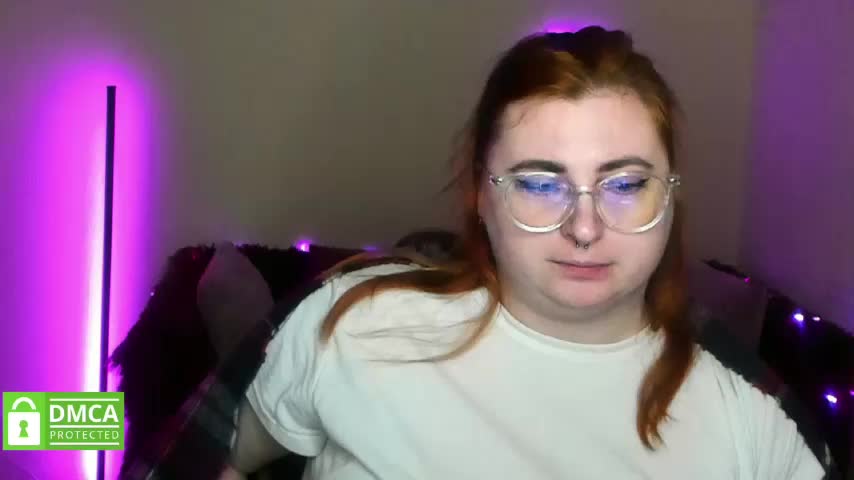 Aliciaredluv Adult Chat December 30, 2025