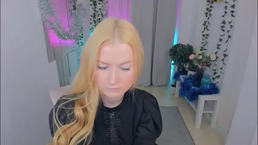 laly_peach Adult Chat December 30, 2025