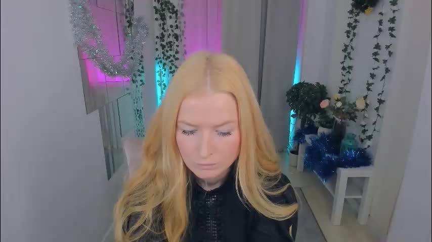 laly_peach Adult Chat December 30, 2025