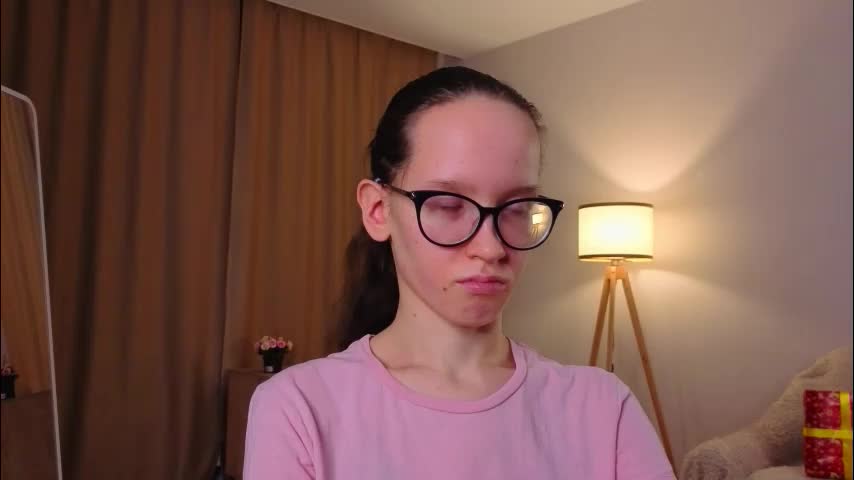 lynettebails Adult Chat December 30, 2025