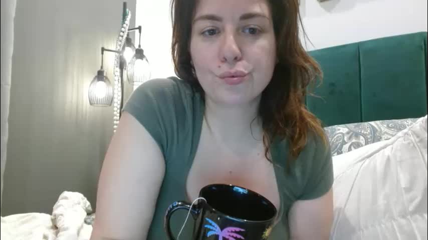 hazel_skye Adult Chat December 31, 2025