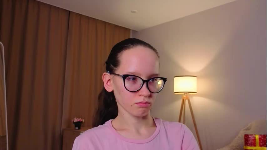 lynettebails Adult Chat December 31, 2025