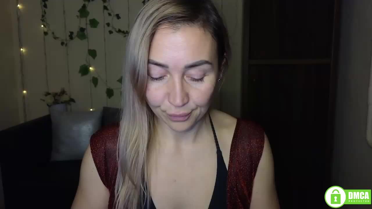 Jullyblondkiss Adult Chat December 31, 2025