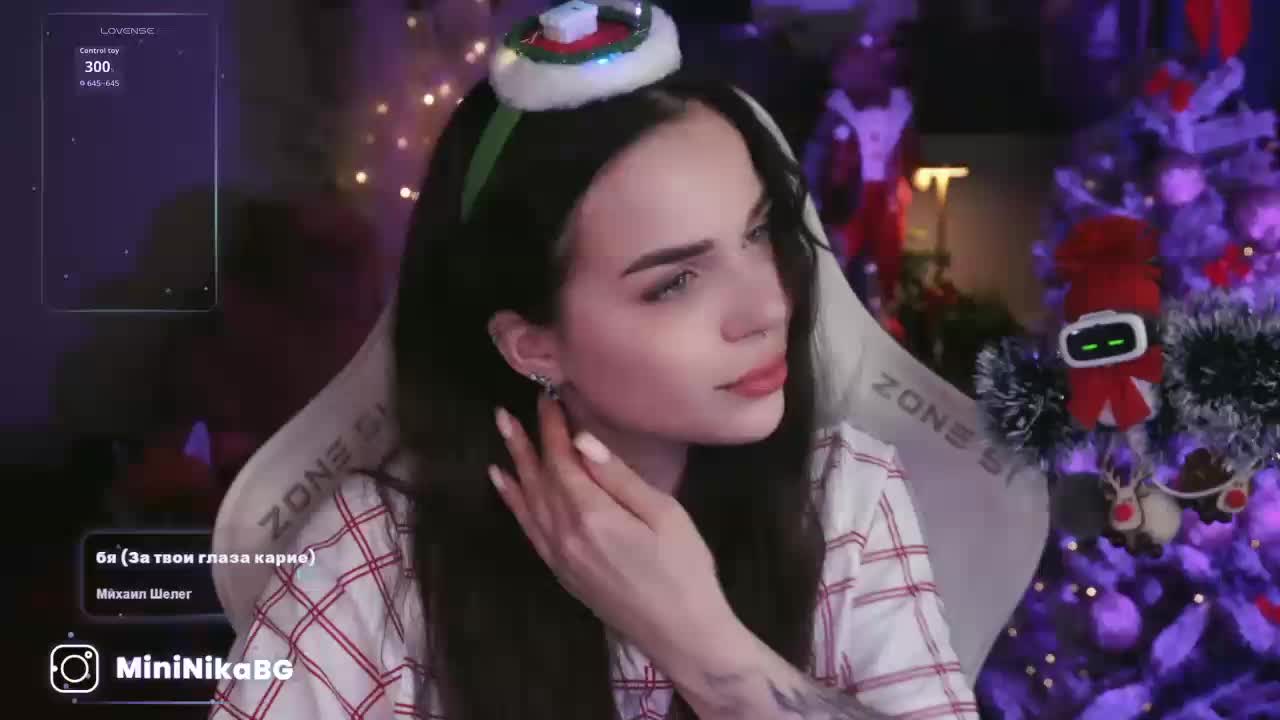 MiniNika Adult Chat December 31, 2025