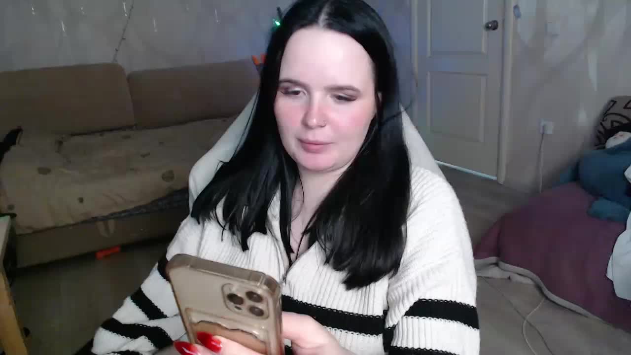 Lizzi-Peach Adult Chat December 31, 2025