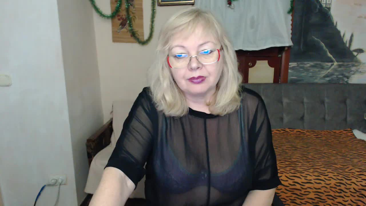 EvelynLoveShy Adult Chat December 31, 2025