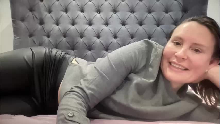 eatmypie69 Adult Chat December 31, 2025