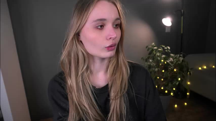 lisa_schiele Adult Chat December 31, 2025