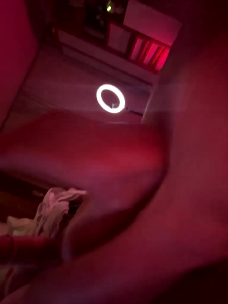 VIP17CoupleDream Adult Chat December 31, 2025