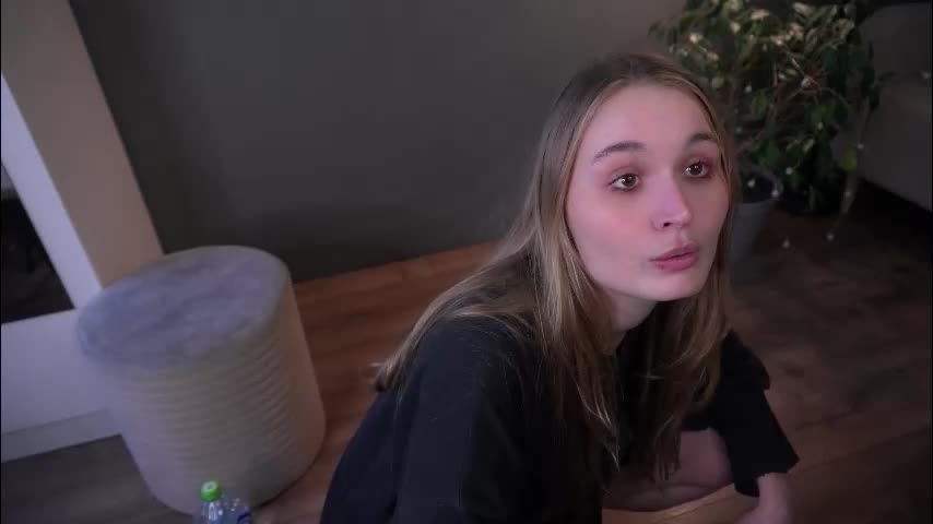 lisa_schiele Adult Chat December 31, 2025