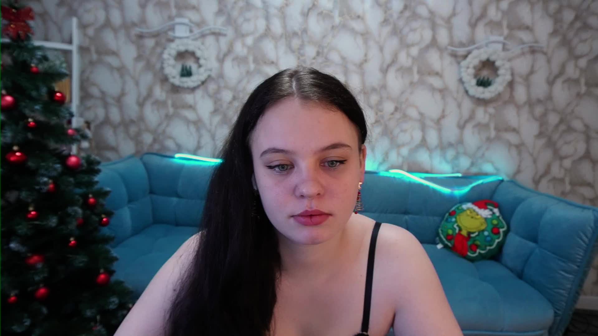 SnowWhiti Adult Chat December 31, 2025