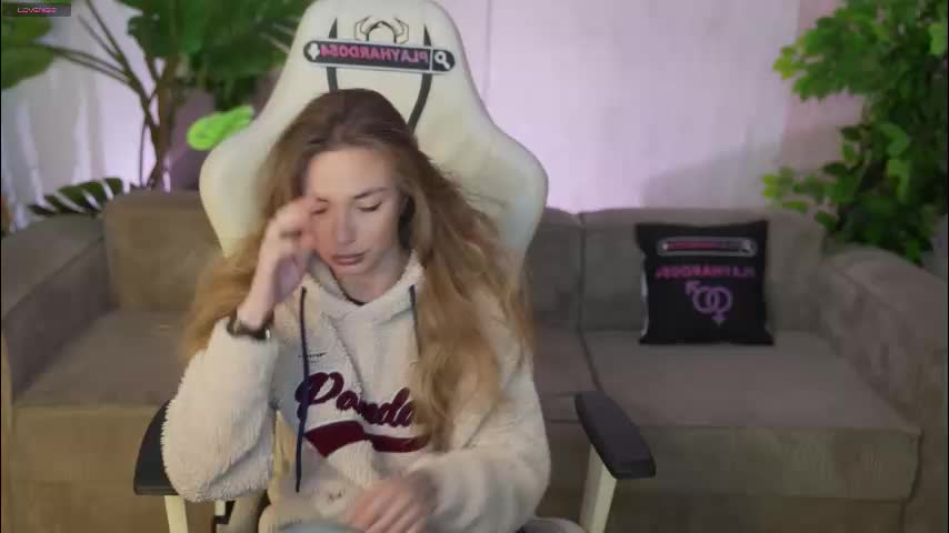 kira0541 Adult Chat December 31, 2025