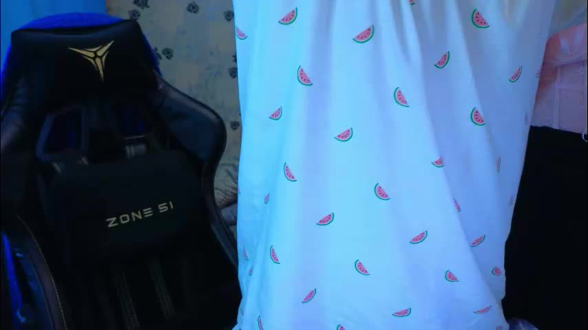 laksmrrr Adult Chat December 31, 2025