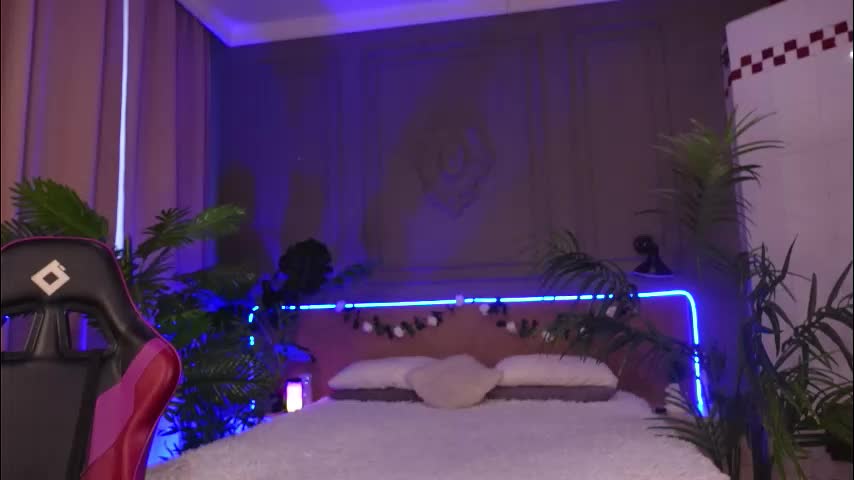 devilinee Adult Chat December 31, 2025