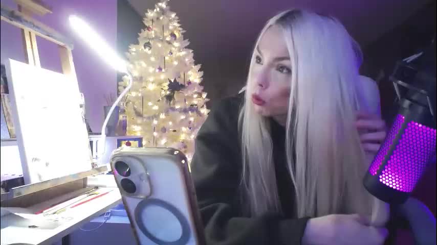 tinykylie Adult Chat December 31, 2025