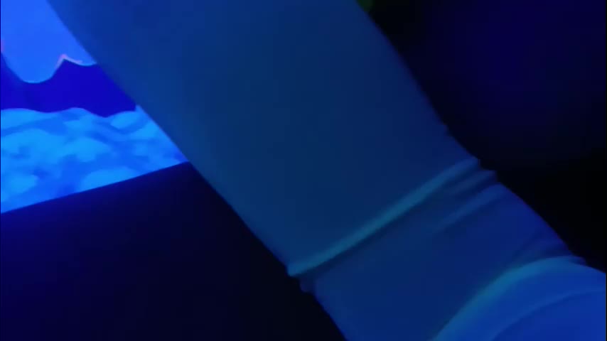 kikilovespartylights Adult Chat December 31, 2025