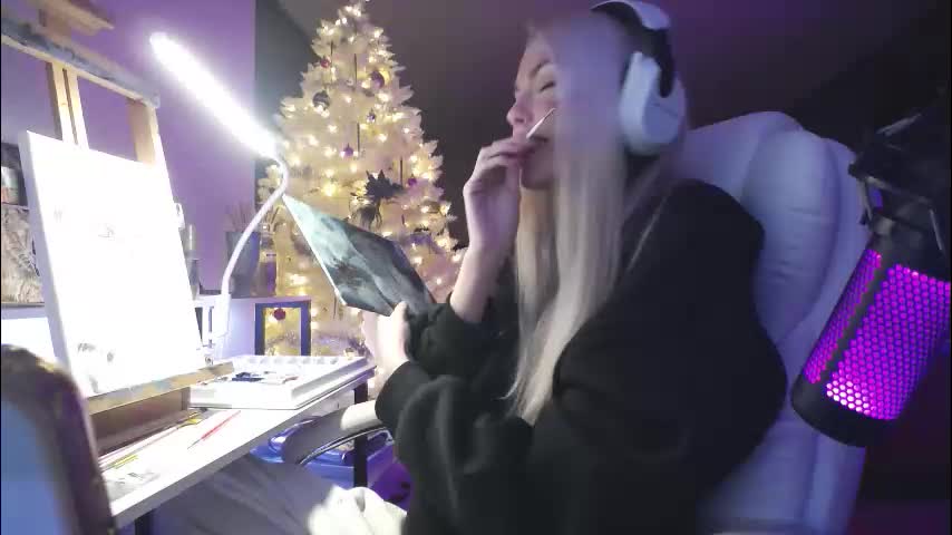 tinykylie Adult Chat December 31, 2025