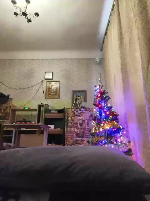 Svetlanka86 Adult Chat January 1, 2026