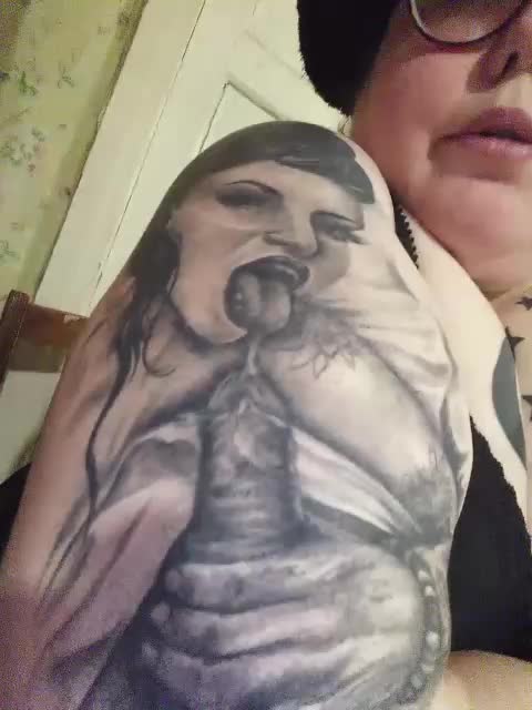 Svetlanka86 Adult Chat January 1, 2026