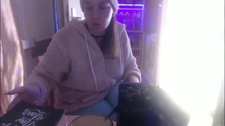 melli23 Adult Chat January 1, 2026