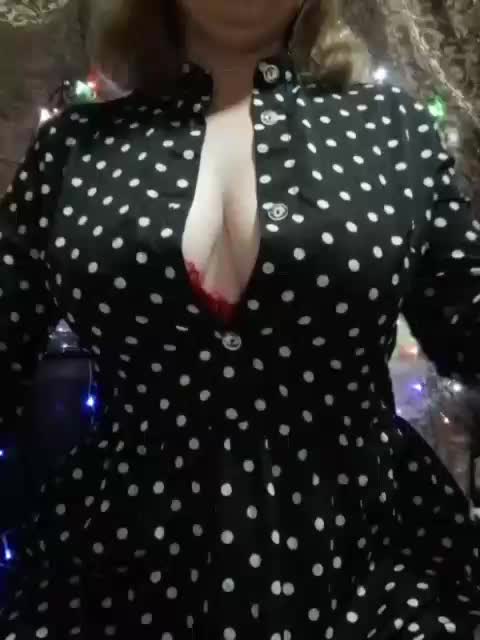 BadGirl2024 Adult Chat January 1, 2026