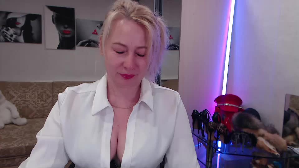 MistressMilfa Adult Chat January 1, 2026