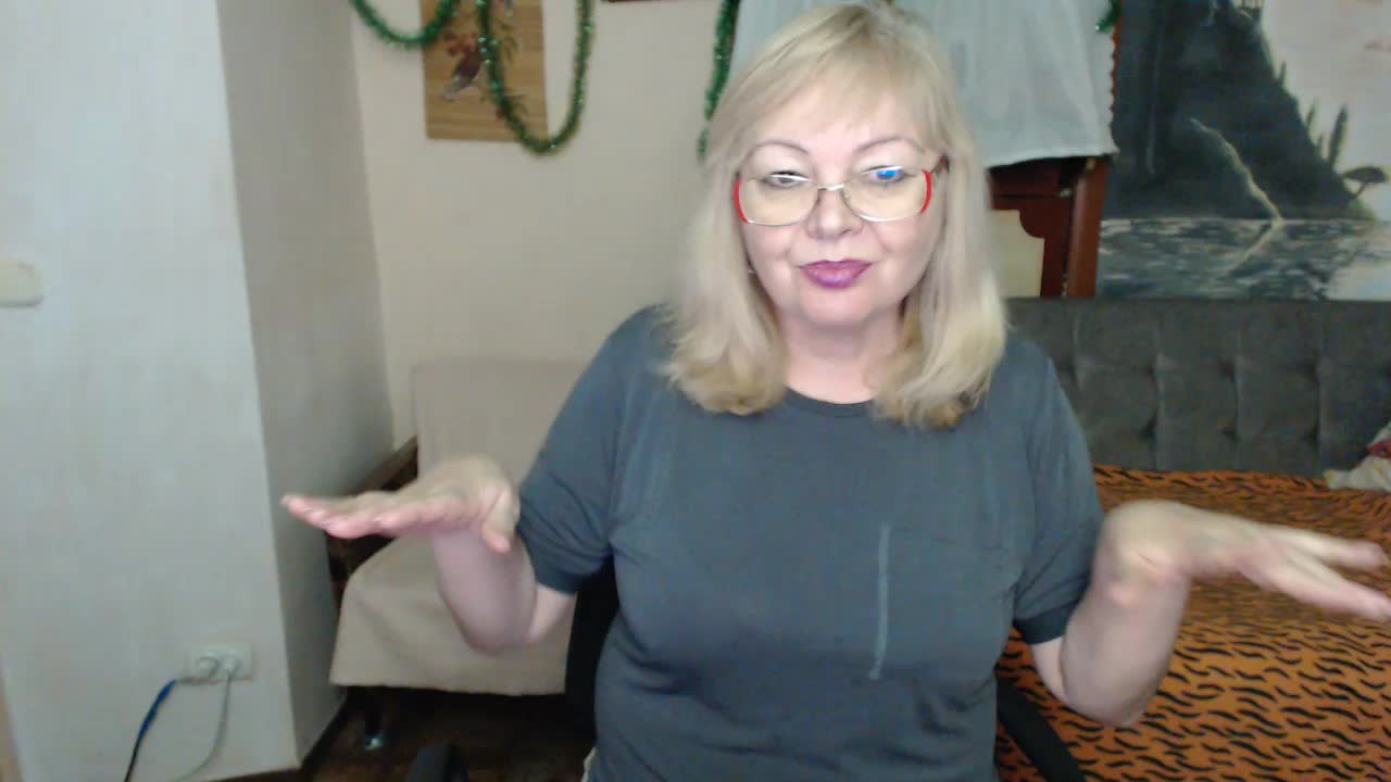 EvelynLoveShy Adult Chat January 1, 2026