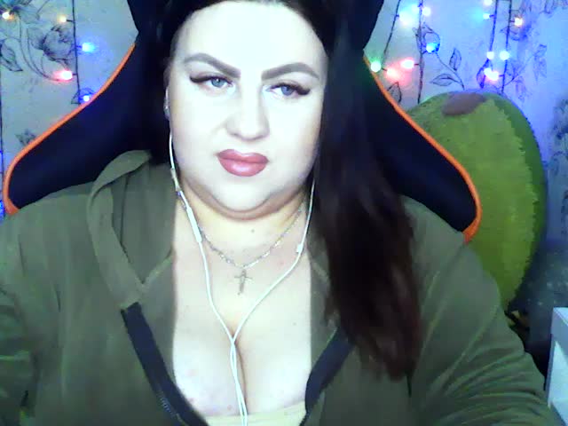 Ruby-Lorrie Adult Chat January 1, 2026