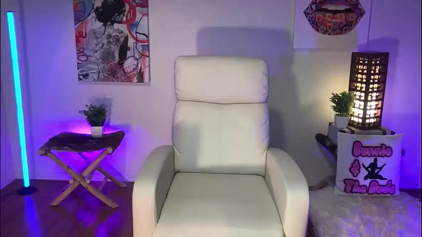 bunnieandthedude Adult Chat January 1, 2026