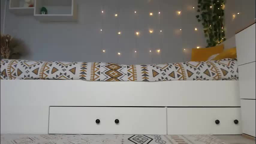 cuteemouse Adult Chat January 1, 2026