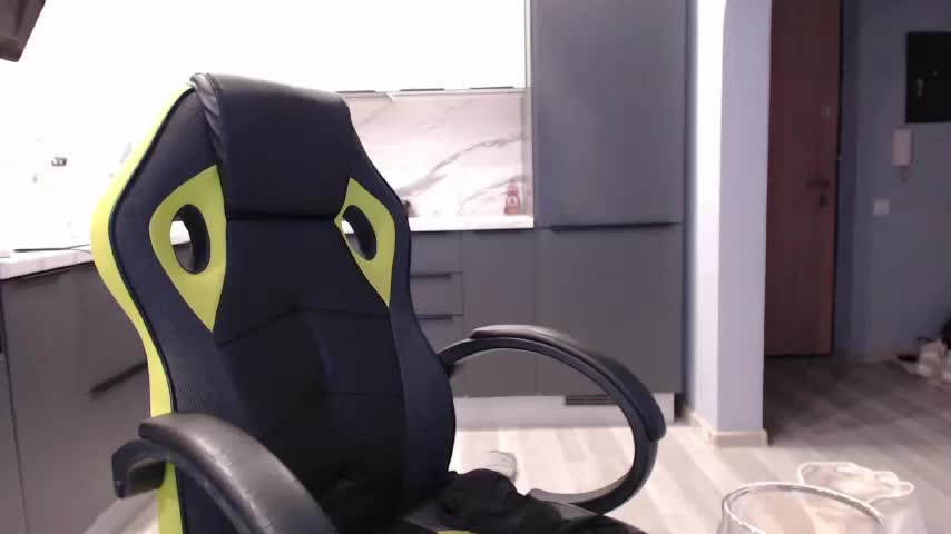 blondalina Adult Chat January 1, 2026