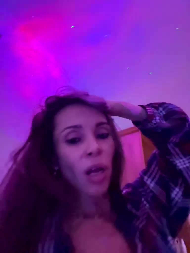 VIP17CoupleDream Adult Chat January 2, 2026