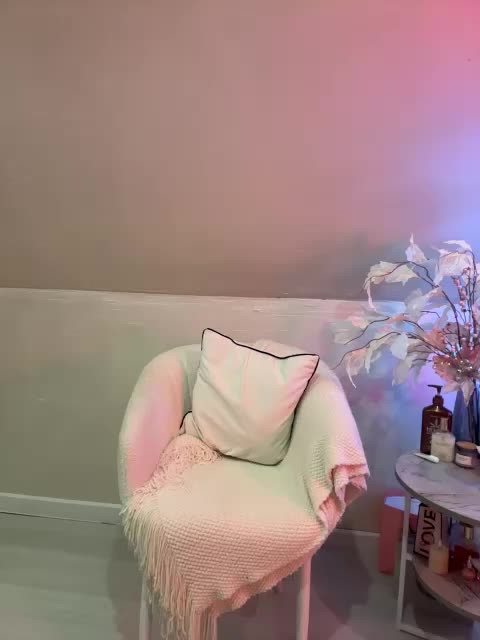 PauLiiine Adult Chat January 2, 2026