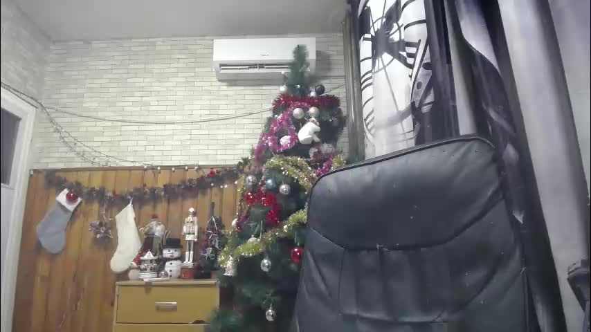 xxxnewlywedsxxx Adult Chat January 2, 2026