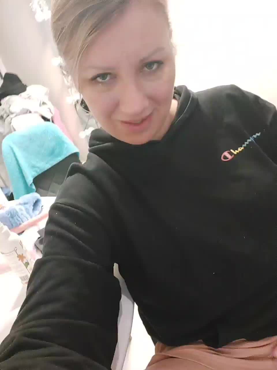 yuliia_3003 Adult Chat January 3, 2026