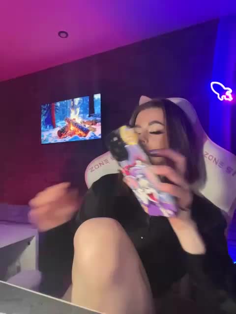 HotGirlEva Adult Chat January 3, 2026