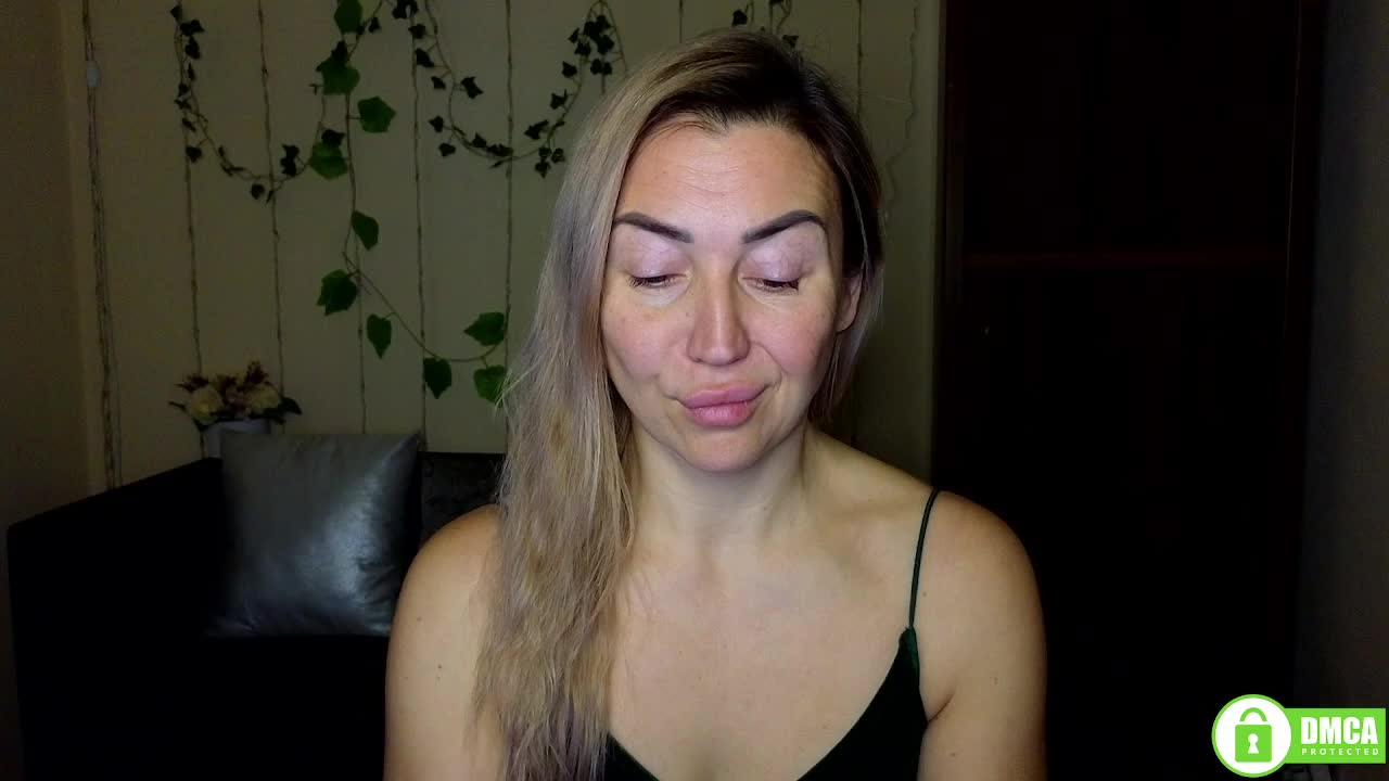 Jullyblondkiss Adult Chat January 3, 2026