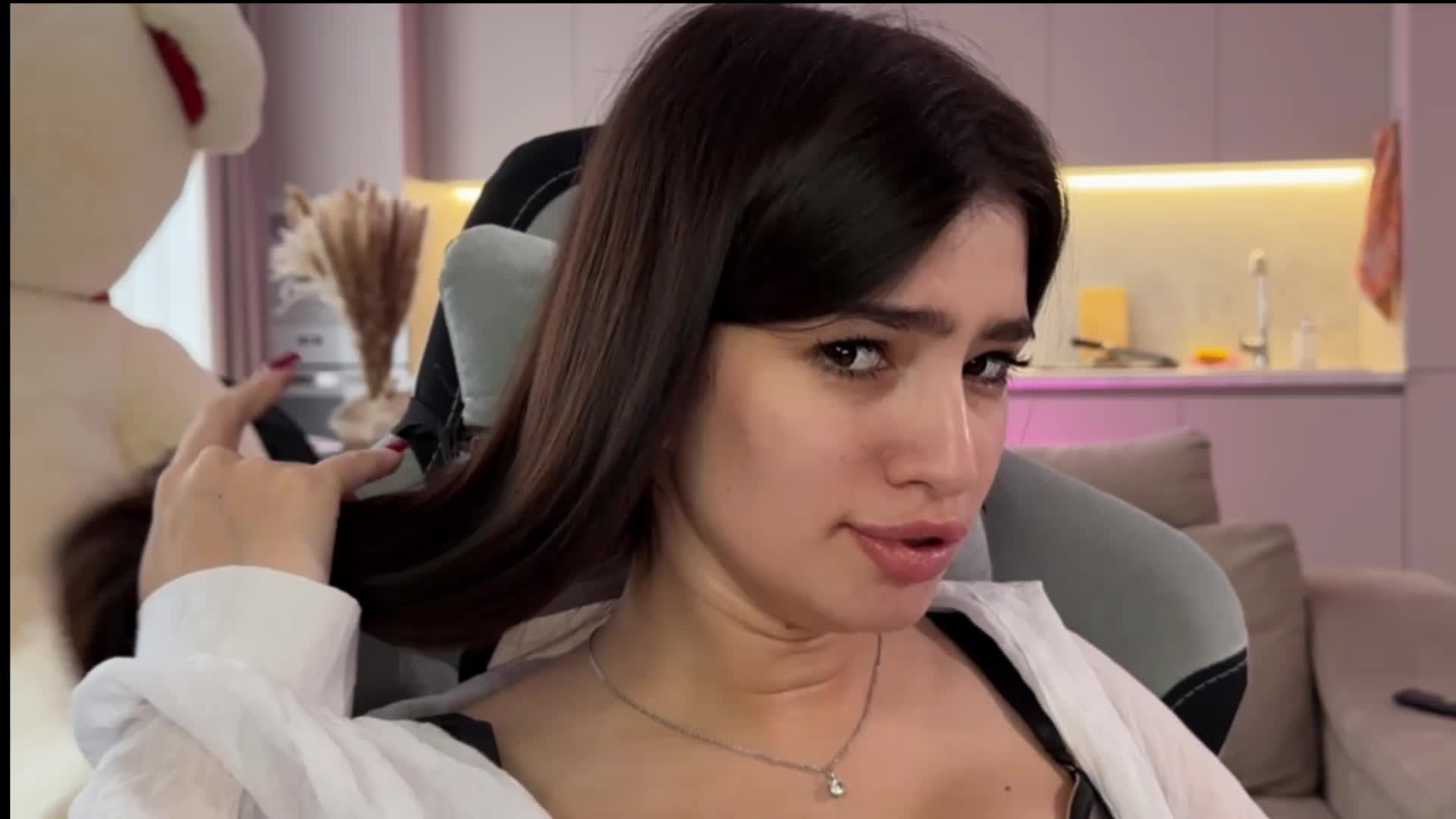 Sofi-Mi Adult Chat January 4, 2026