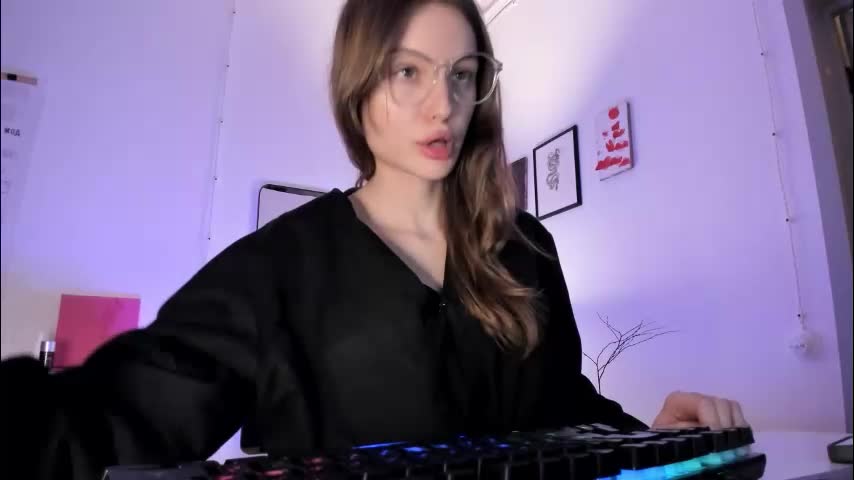 mistresselizy Adult Chat January 4, 2026