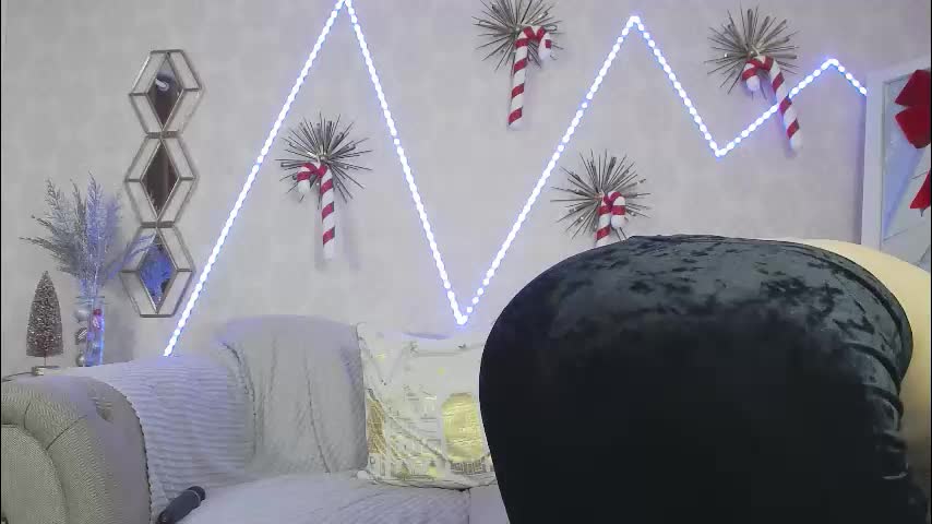 ellamilf Adult Chat January 4, 2026