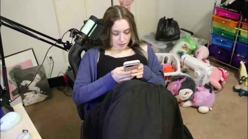 roxiethefox Adult Chat January 4, 2026