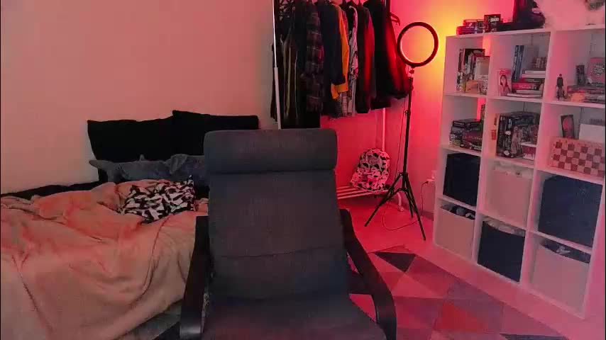 hua_lian Adult Chat January 4, 2026