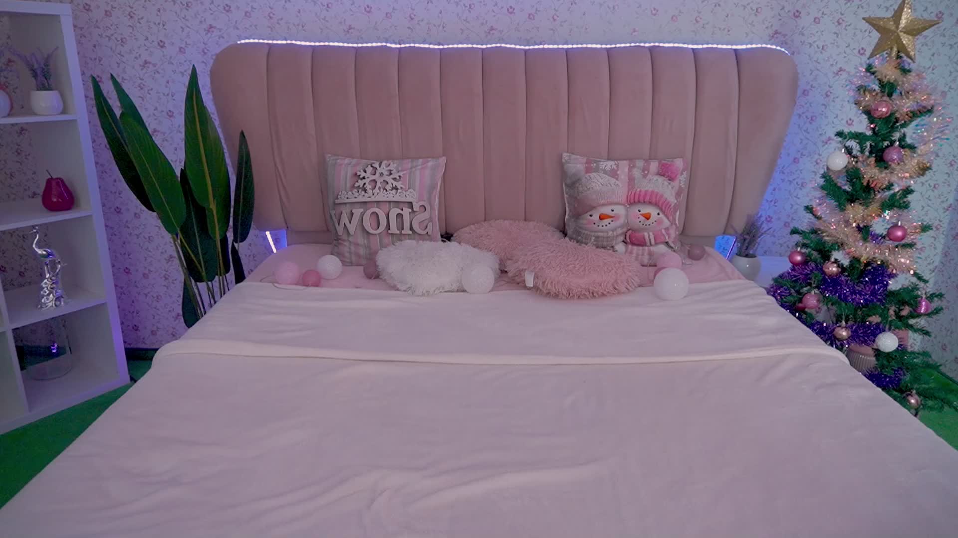 MirandaHobbs Adult Chat January 4, 2026